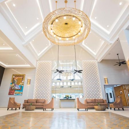 La Maja Rica Hotel Tarlac City Exterior photo