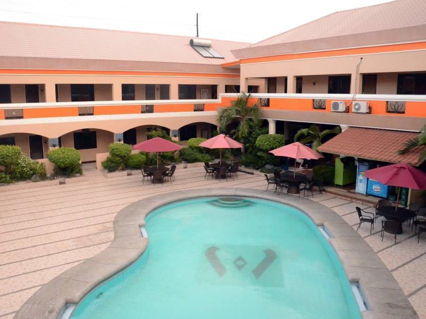 La Maja Rica Hotel Tarlac City Exterior photo