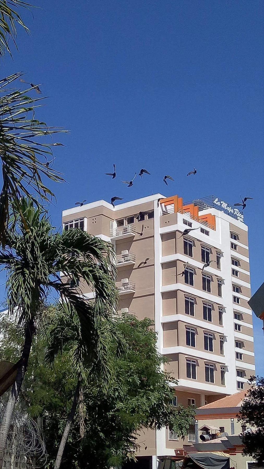 La Maja Rica Hotel Tarlac City Exterior photo