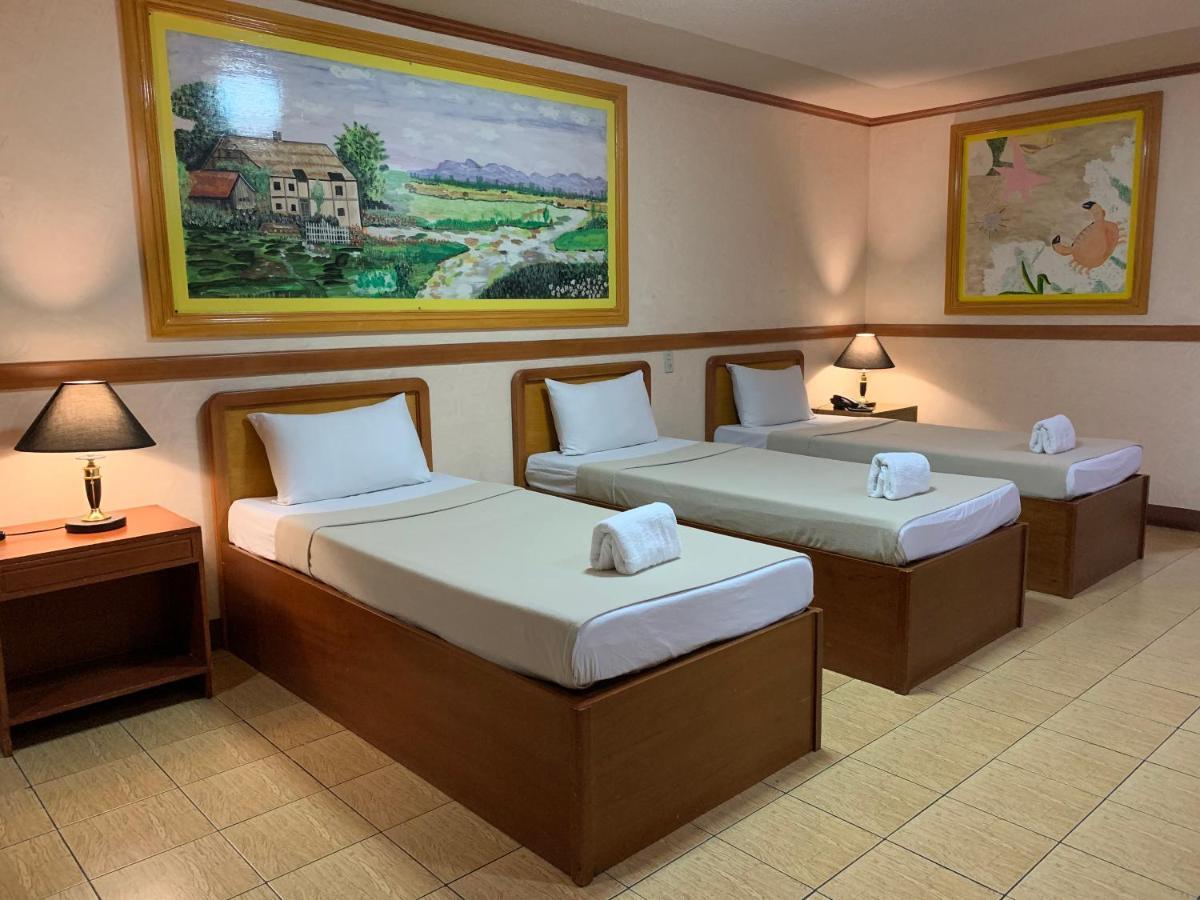 La Maja Rica Hotel Tarlac City Exterior photo