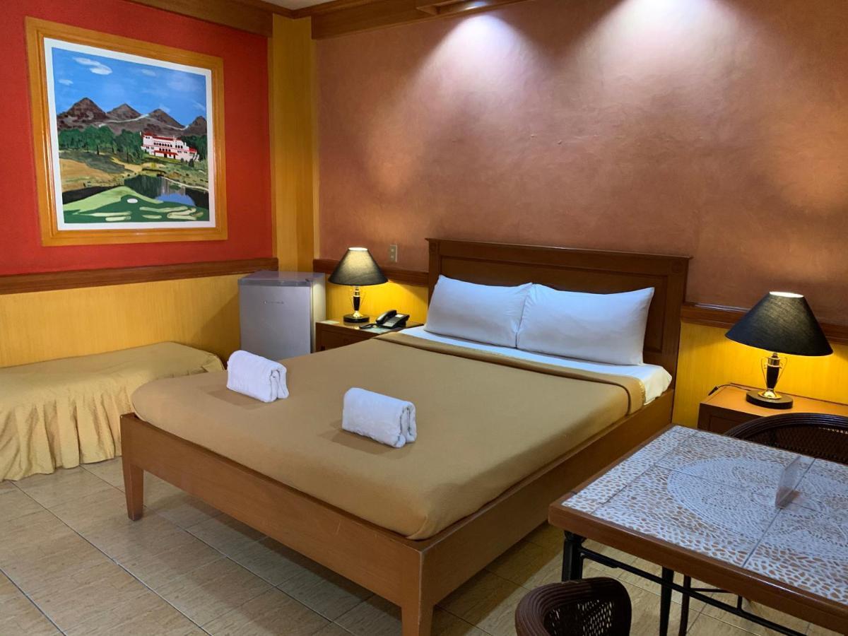 La Maja Rica Hotel Tarlac City Exterior photo